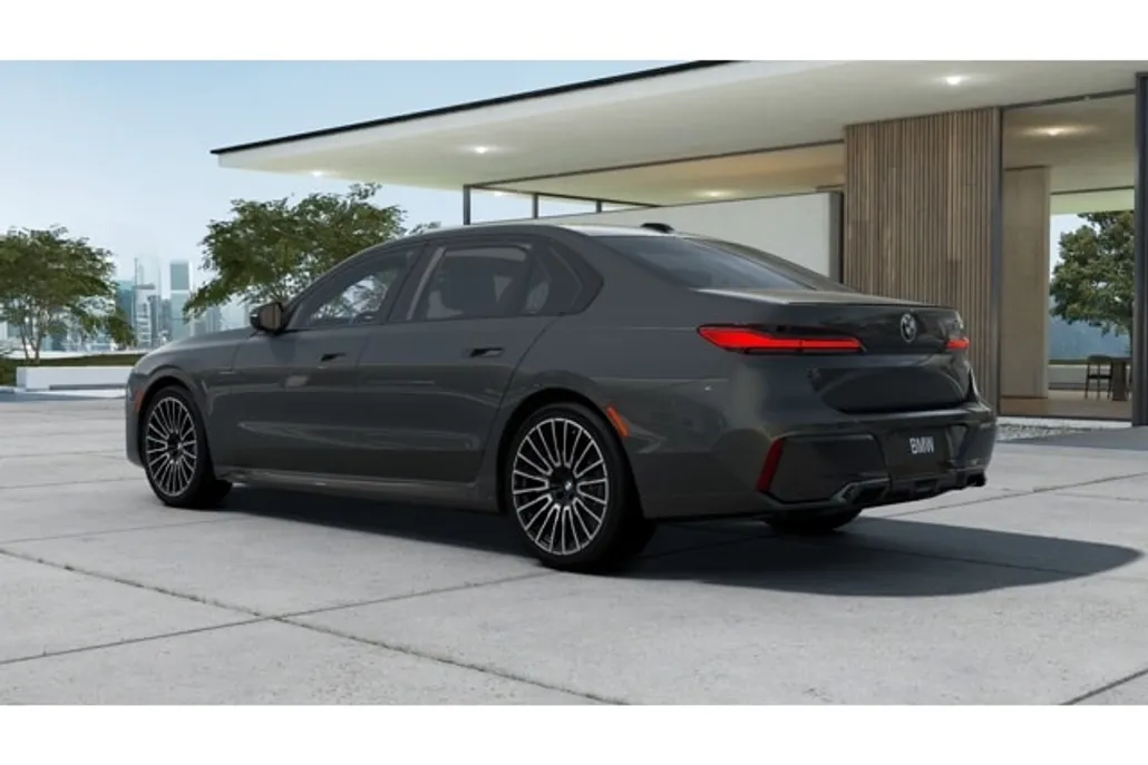 2026 Bmw 740i Sedan photo 1
