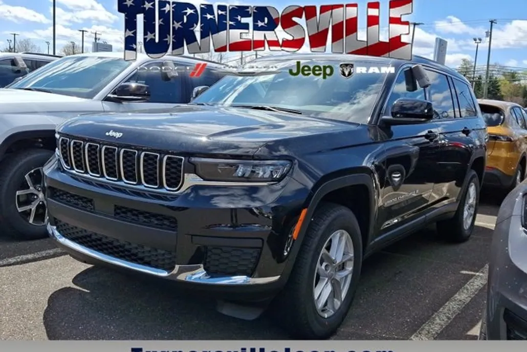 2025 Jeep Grand Cherokee L photo 1