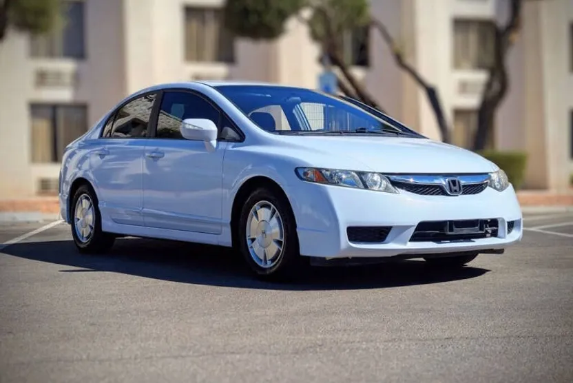 2010 Honda Civic Hybrid photo 1