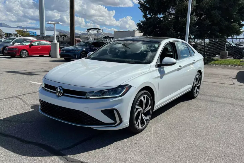 2026 Volkswagen Jetta SEL photo 1