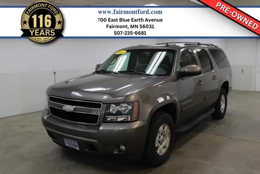 2011 Chevrolet Suburban LT 1500 photo 1