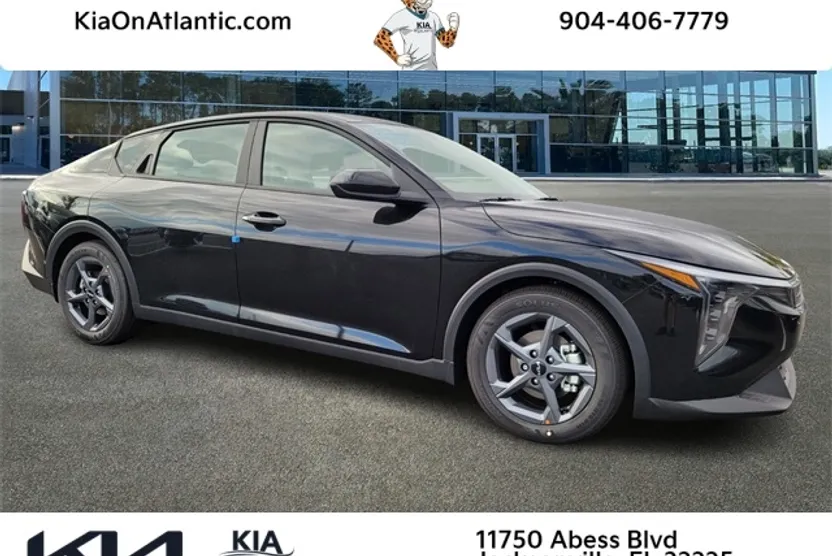 2025 Kia K4 LXS photo 1