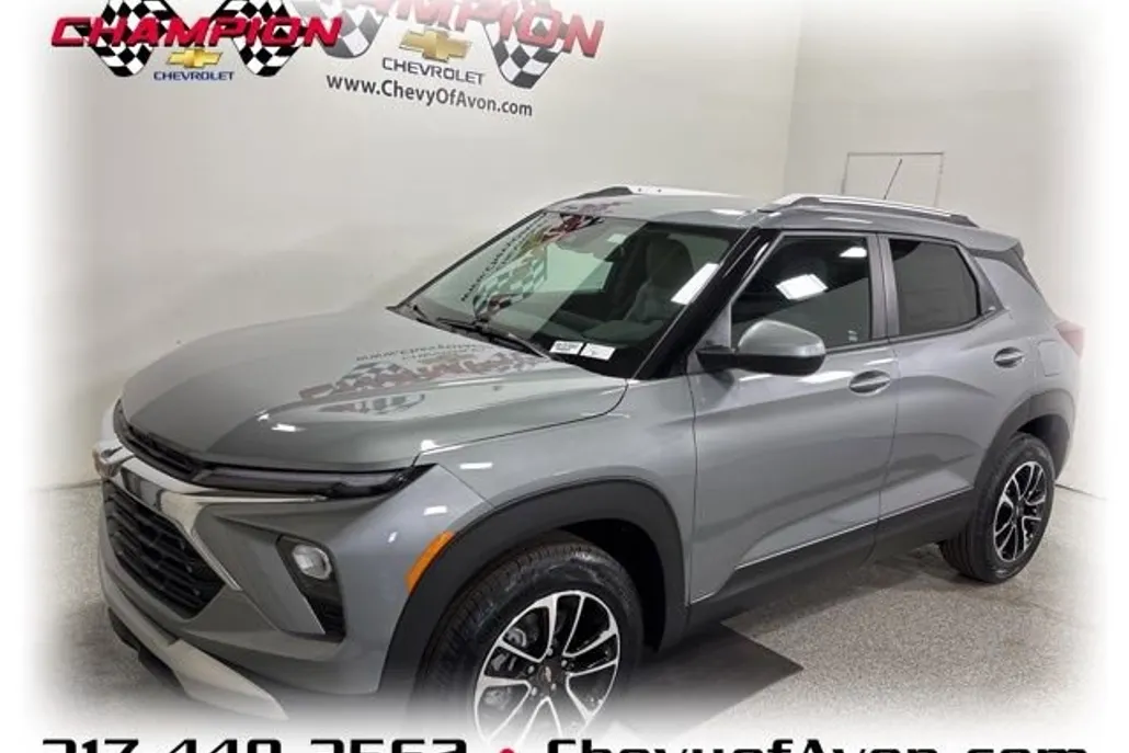 2025 Chevrolet Trailblazer LT photo 1