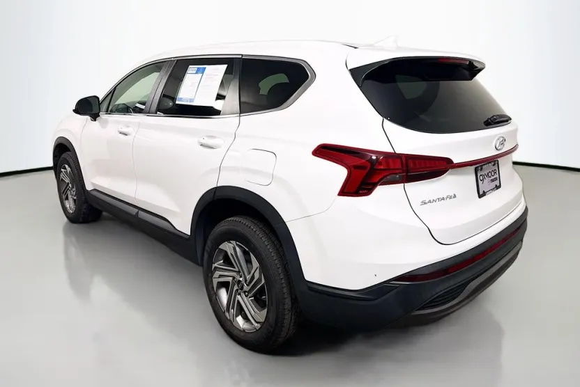 2022 Hyundai Santa Fe SE photo 1