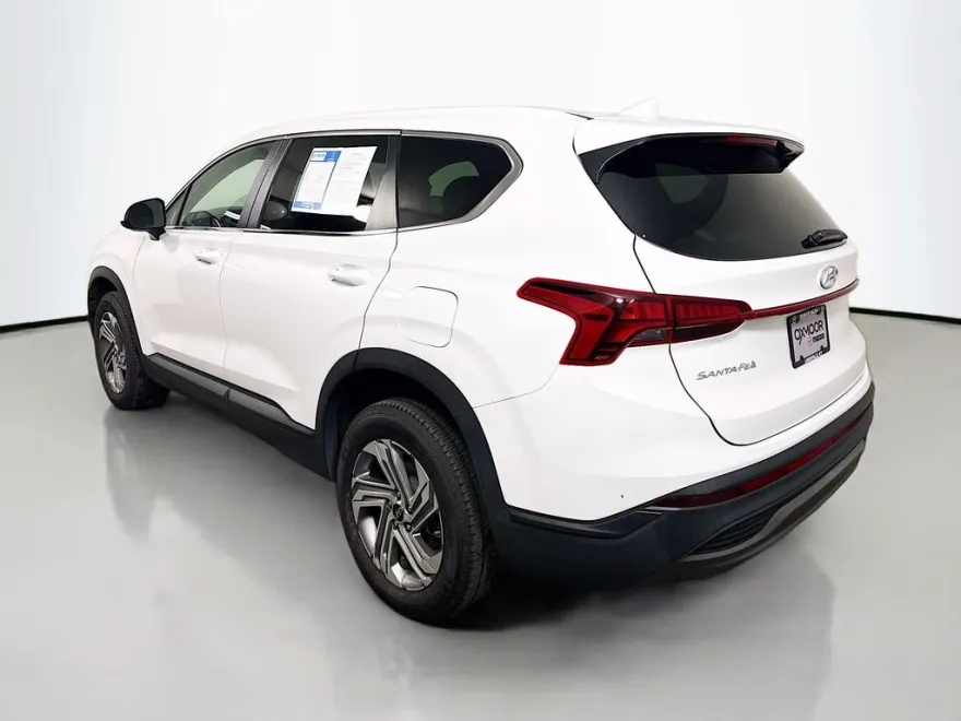 2022 Hyundai Santa Fe SE photo 1