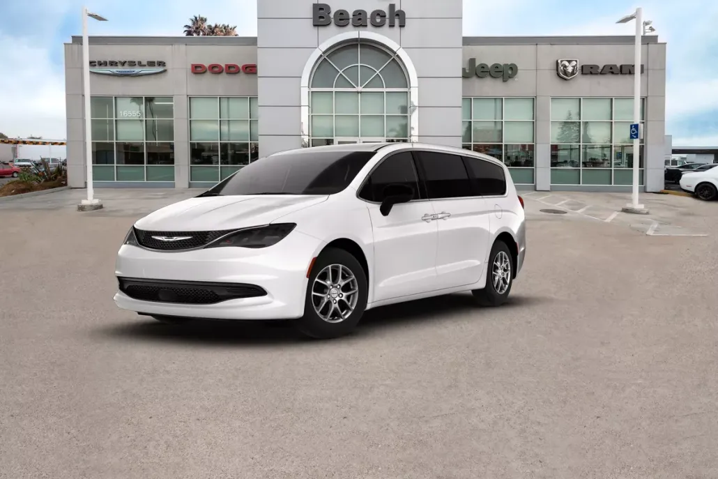 2026 Chrysler Voyager LX photo 1