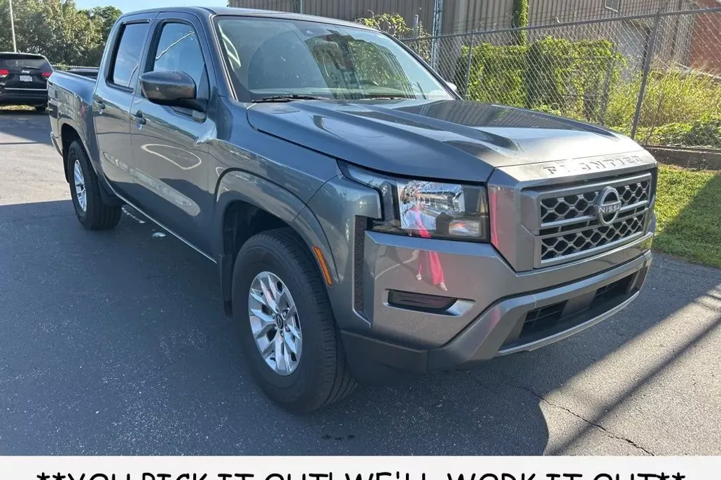 2024 Nissan Frontier SV photo 1