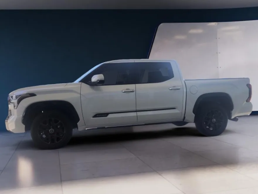 2024 Toyota Tundra Platinum CrewMax photo 1