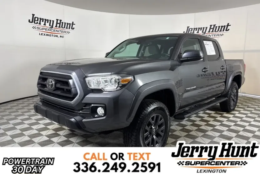 2020 Toyota Tacoma SR5 photo 1