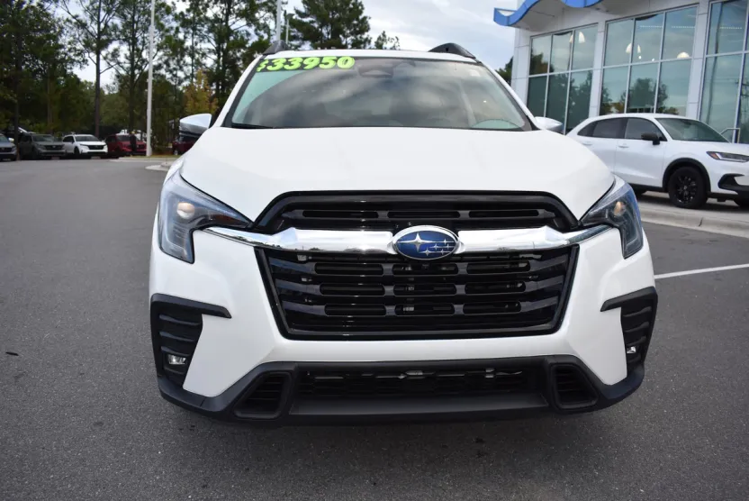 2023 Subaru Ascent Limited photo 1