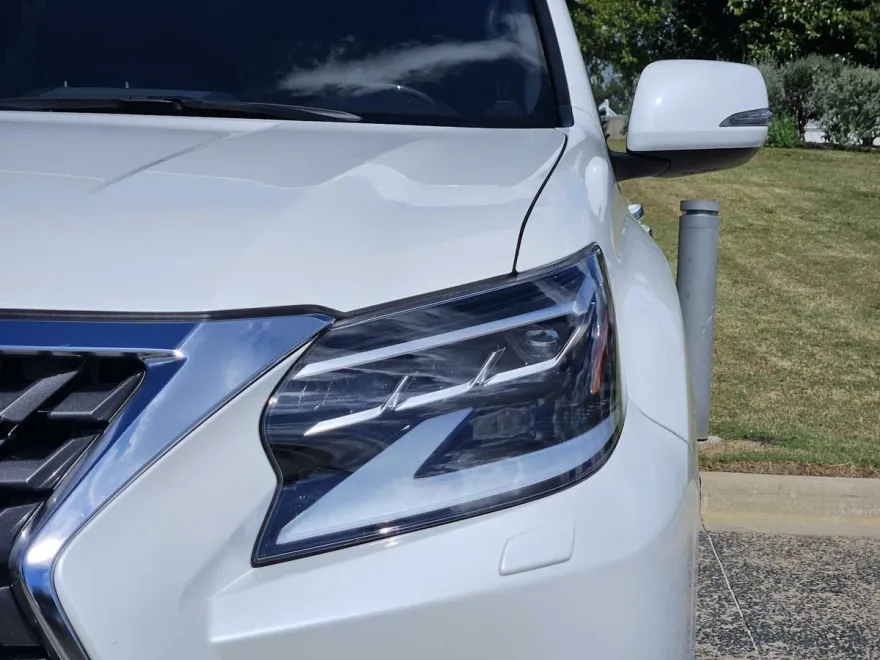 2020 Lexus GX 460 Premium photo 1
