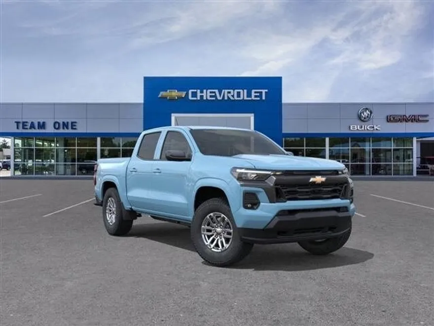 2026 Chevrolet Colorado LT photo 1