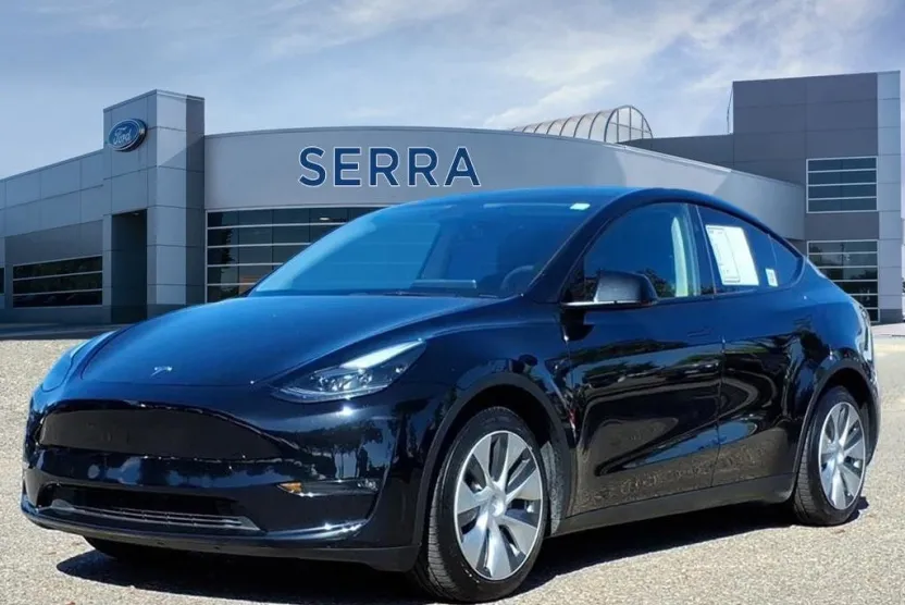 2023 Tesla Model Y Long Range photo 1