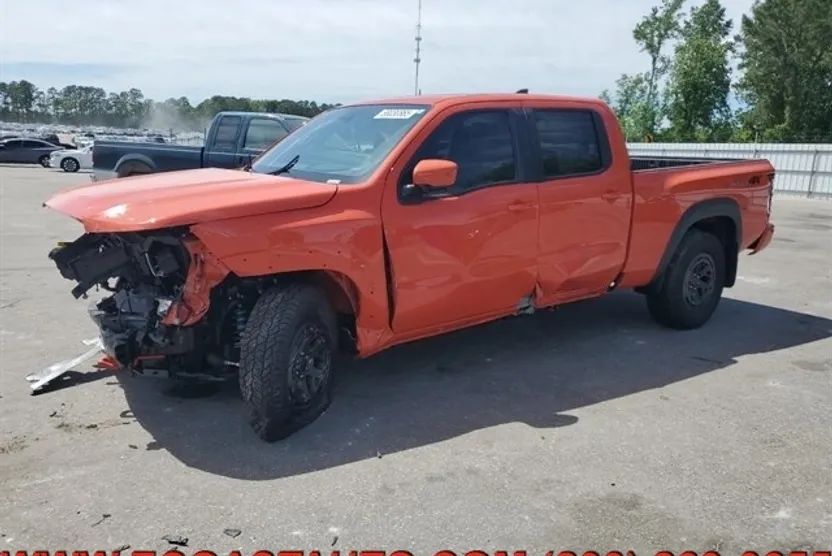 2025 Nissan Frontier PRO-4X photo 1