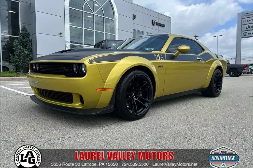 2021 Dodge Challenger R/T Scat Pack Widebody photo 1
