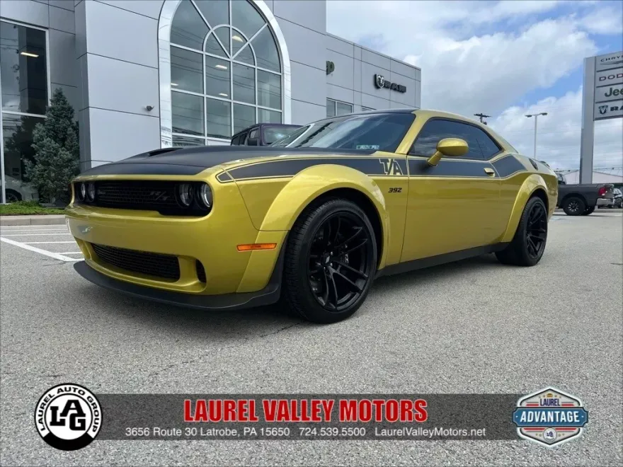 2021 Dodge Challenger R/T Scat Pack Widebody photo 1
