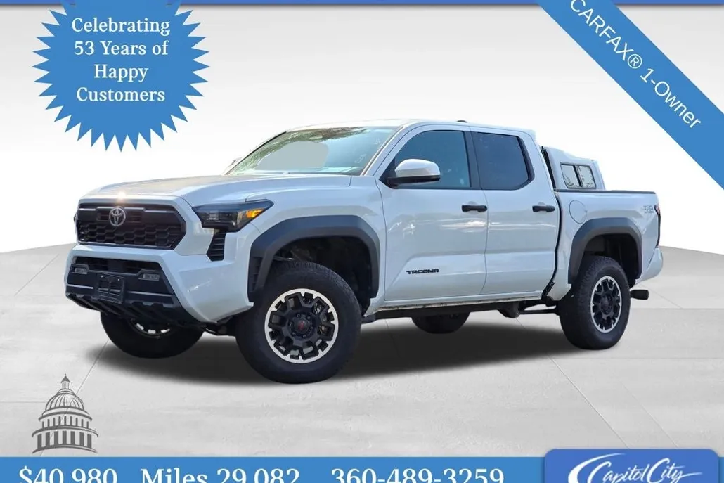 2024 Toyota Tacoma TRD Off-Road photo 1