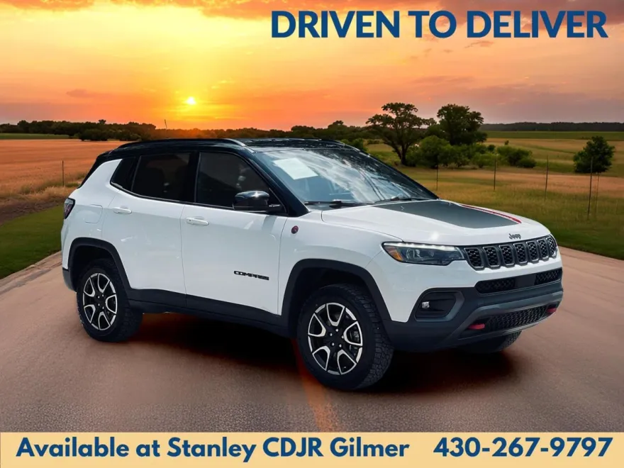 2024 Jeep Compass Trailhawk photo 1