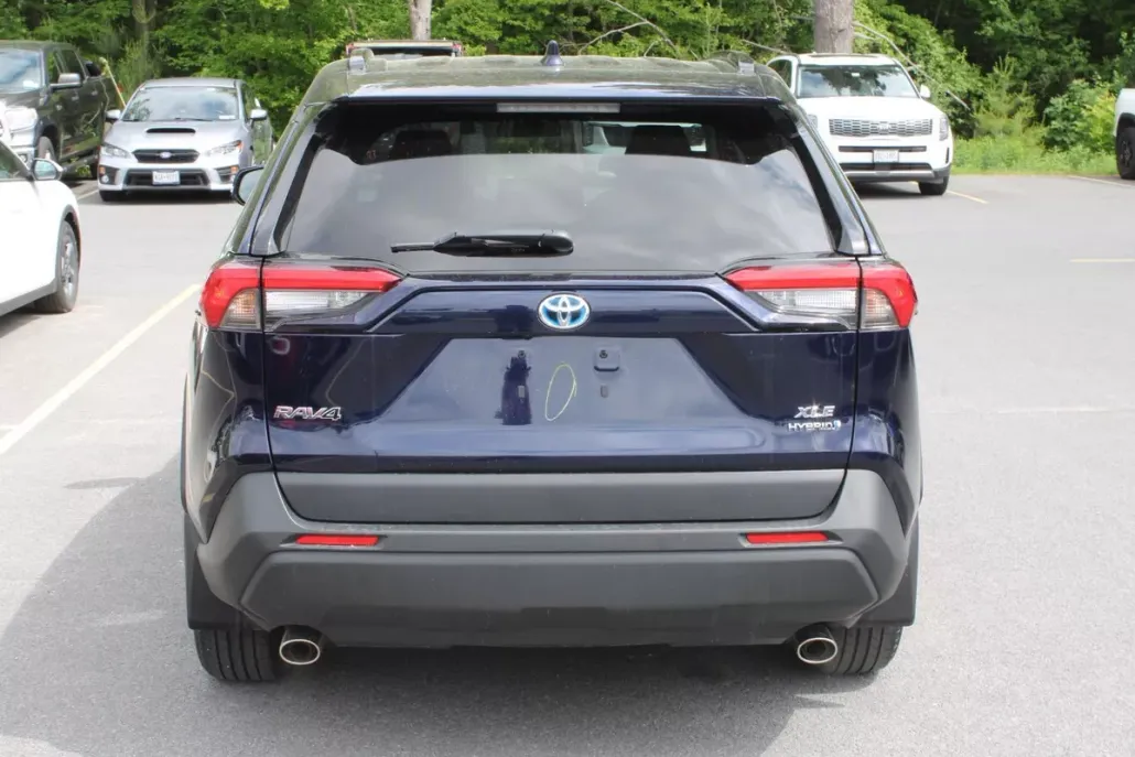 2022 Toyota RAV4 Hybrid XLE photo 1