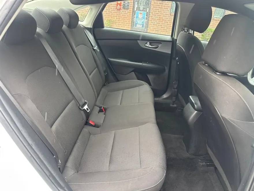 2021 Kia Forte FE photo 15