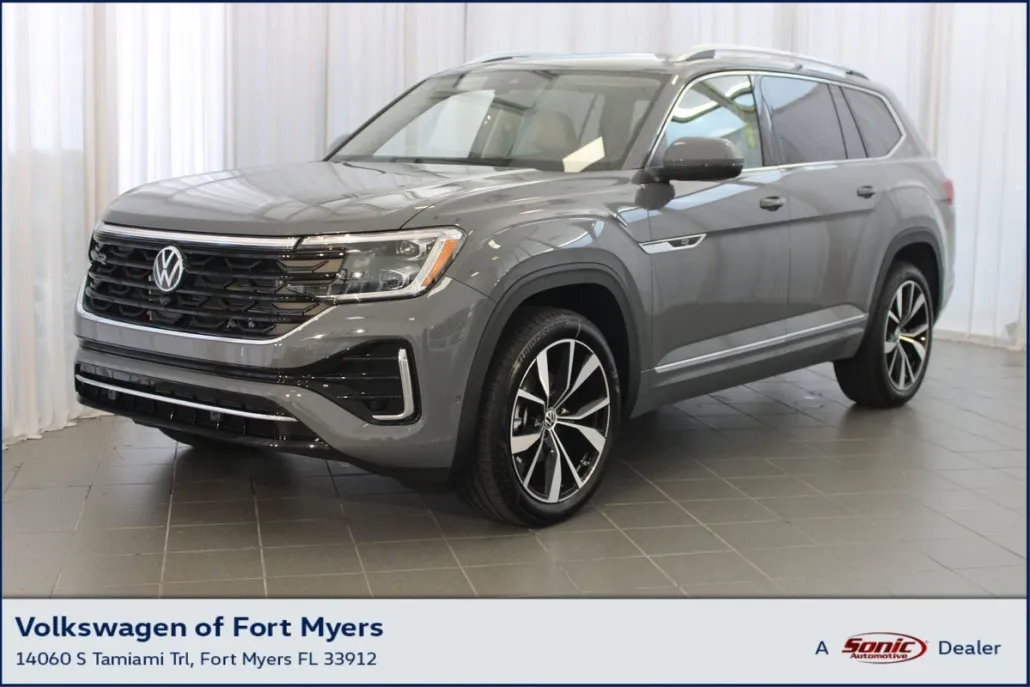 2026 Volkswagen Atlas SEL Premium R-Line photo 1