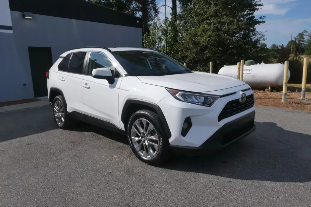 2019 Toyota RAV4 XLE Premium Sport photo 1