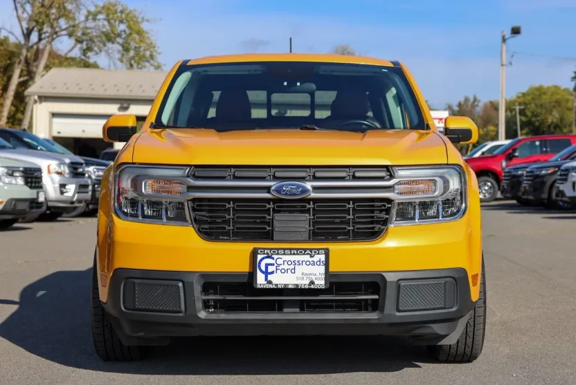 2022 Ford Maverick Lariat photo 1