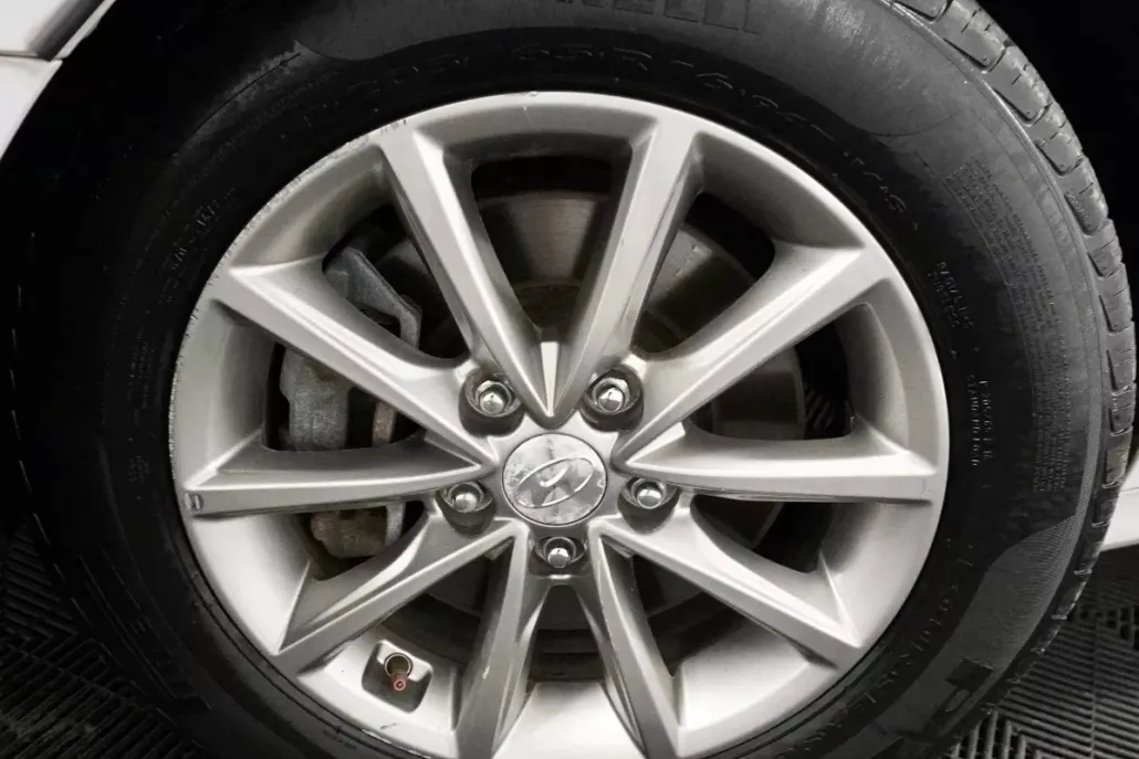 2019 Hyundai Sonata SE photo 1