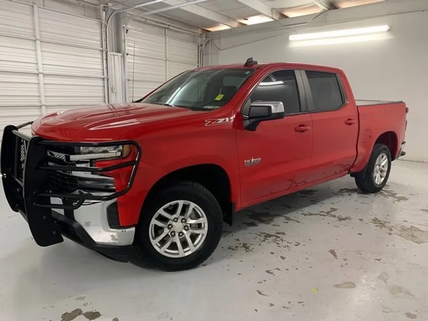 2019 Chevrolet Silverado 1500 LT photo 1