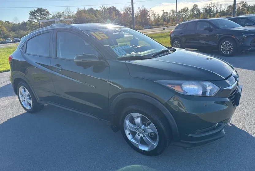2016 Honda HR-V EX-L photo 1