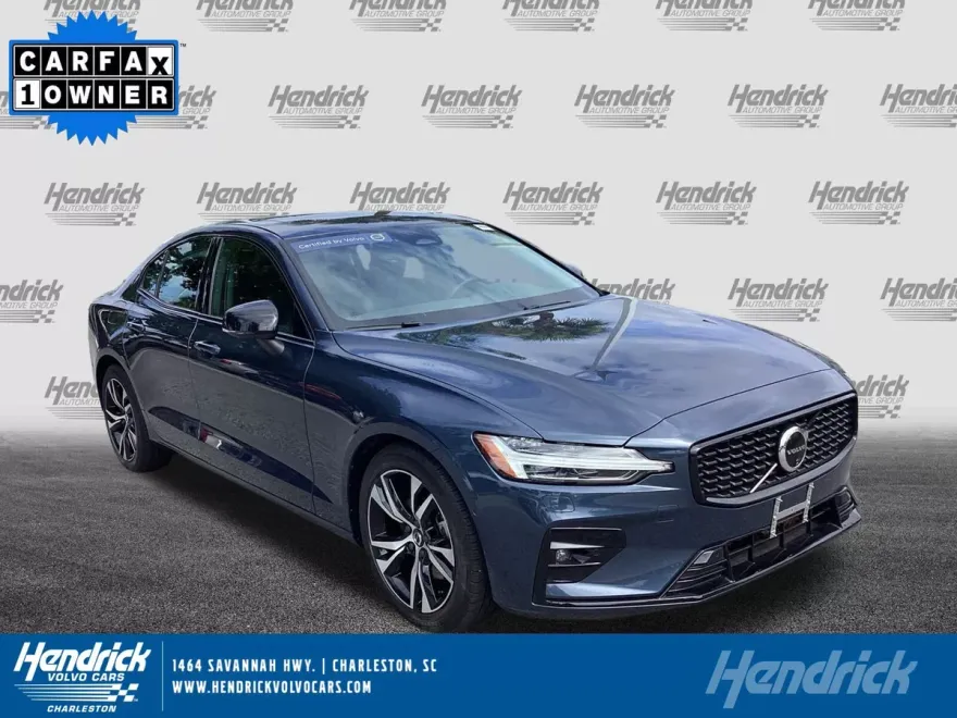 2025 Volvo S60 Plus photo 1