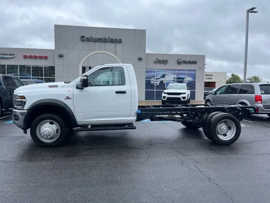 2025 Ram 5500 photo 1