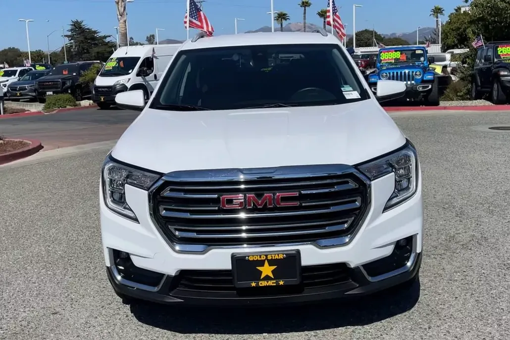 2024 Gmc Terrain SLT photo 1