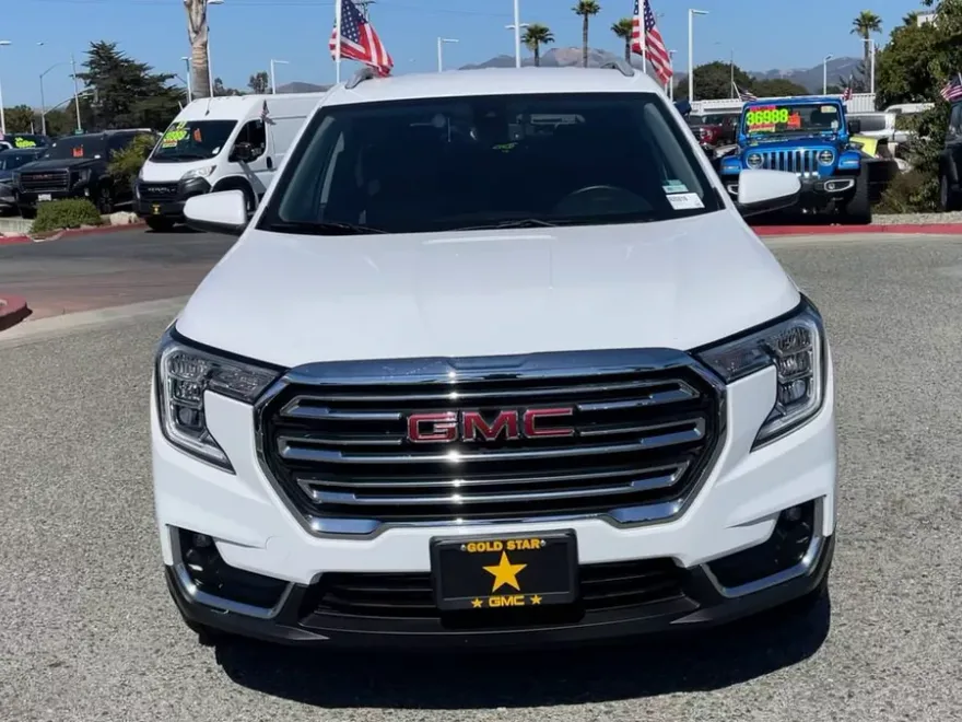 2024 Gmc Terrain SLT photo 1