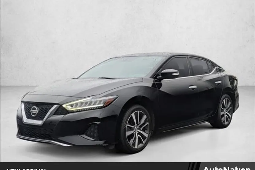 2019 Nissan Maxima SV photo 1