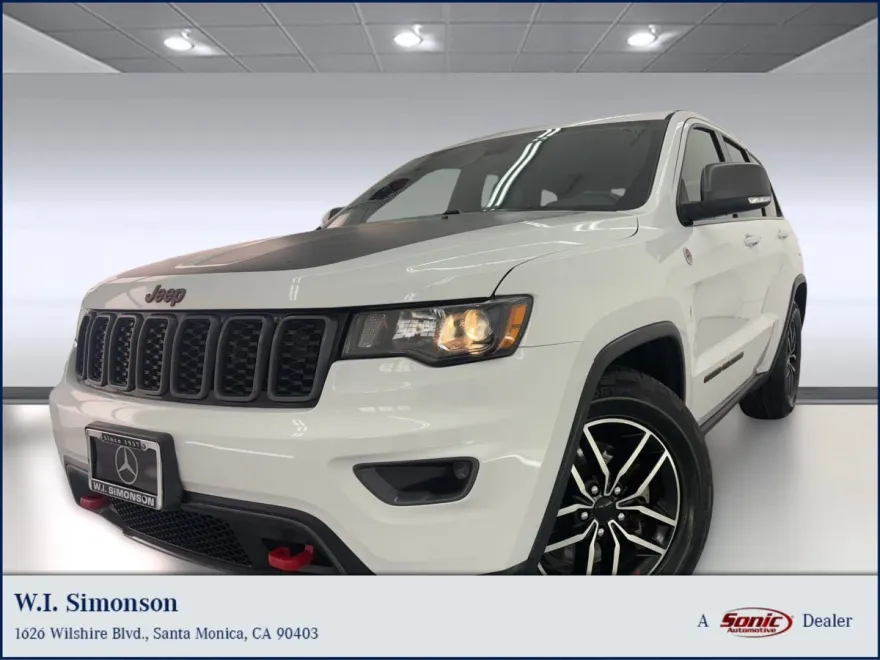 2021 Jeep Grand Cherokee Trailhawk photo 1
