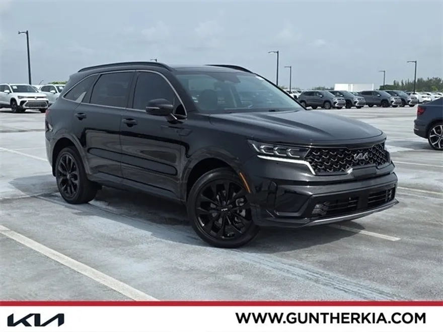 2022 Kia Sorento SX photo 1