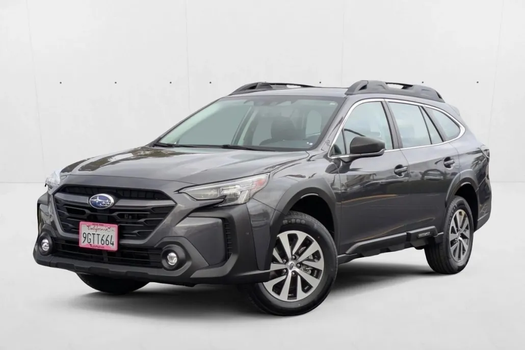 2024 Subaru Outback Base photo 1