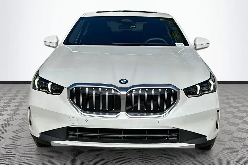 2025 Bmw 530i photo 1