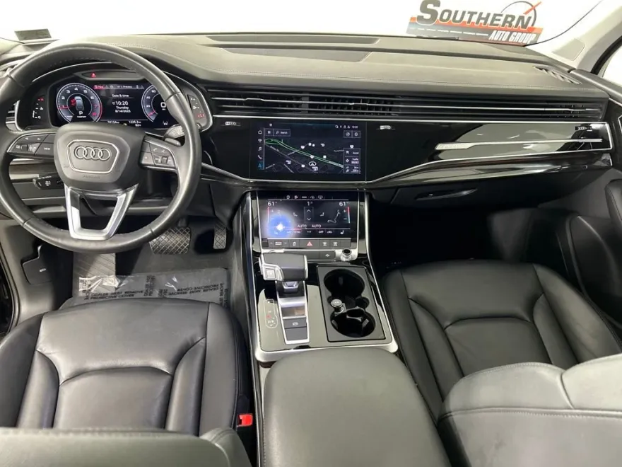 2024 Audi Q7 45 Premium Plus photo 1