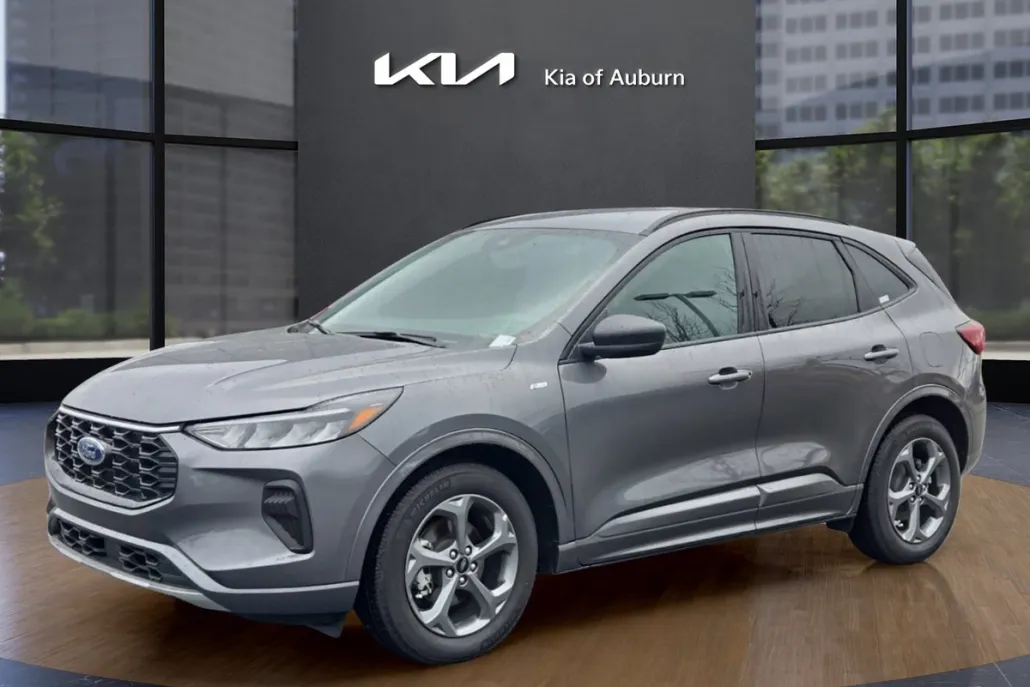 2024 Ford Escape ST-Line photo 1