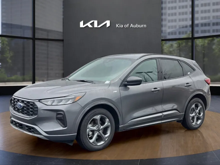 2024 Ford Escape ST-Line photo 1