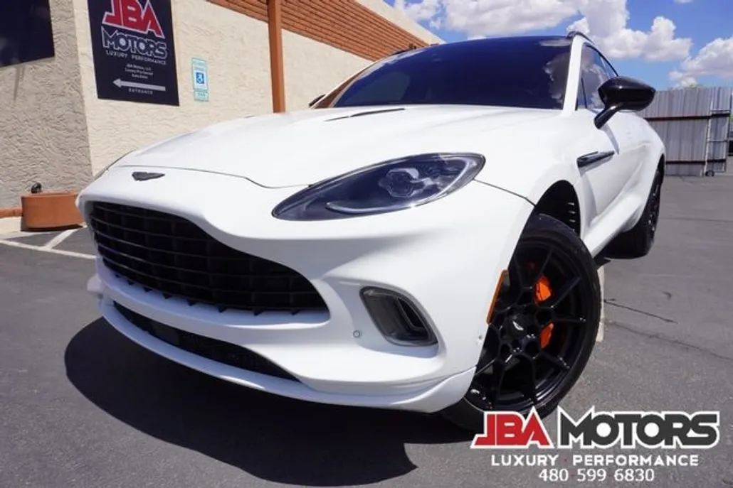 2022 Aston Martin DBX AM8 photo 1