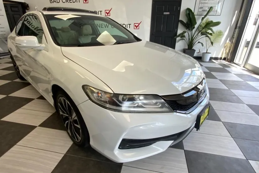2016 Honda Accord EX-L V6 photo 1