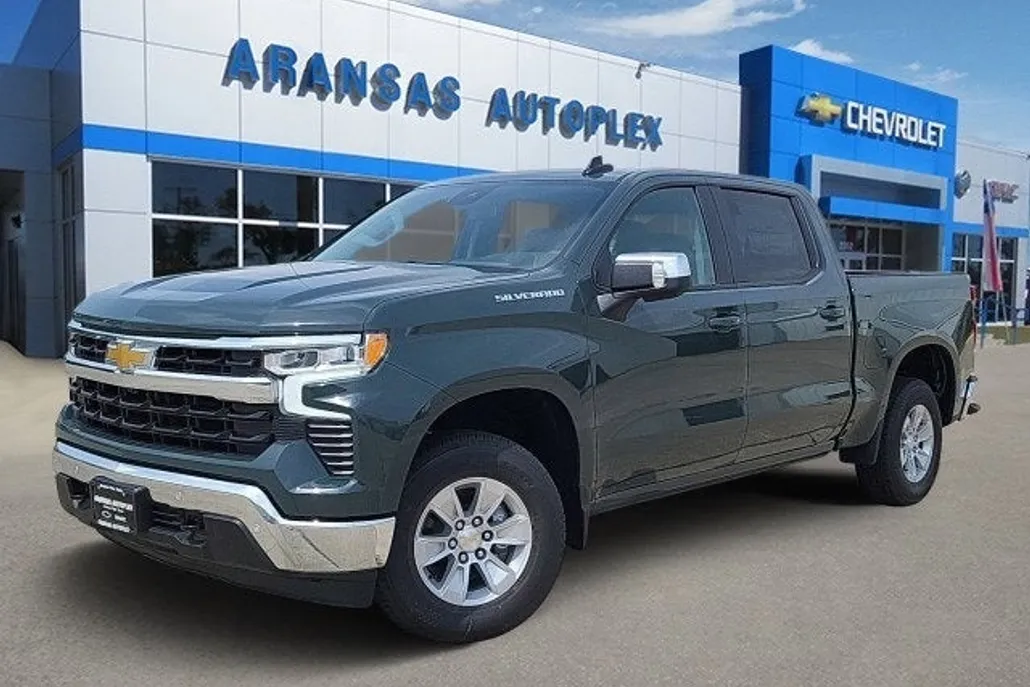 2025 Chevrolet Silverado 1500 LT photo 1