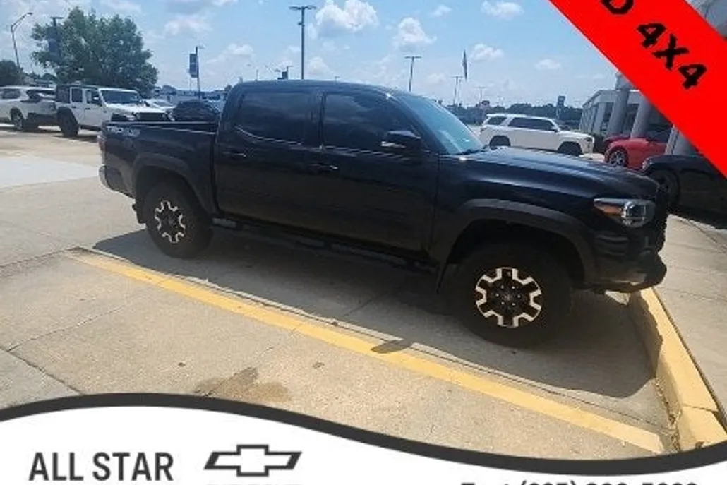 2022 Toyota Tacoma 4x4 SR photo 1