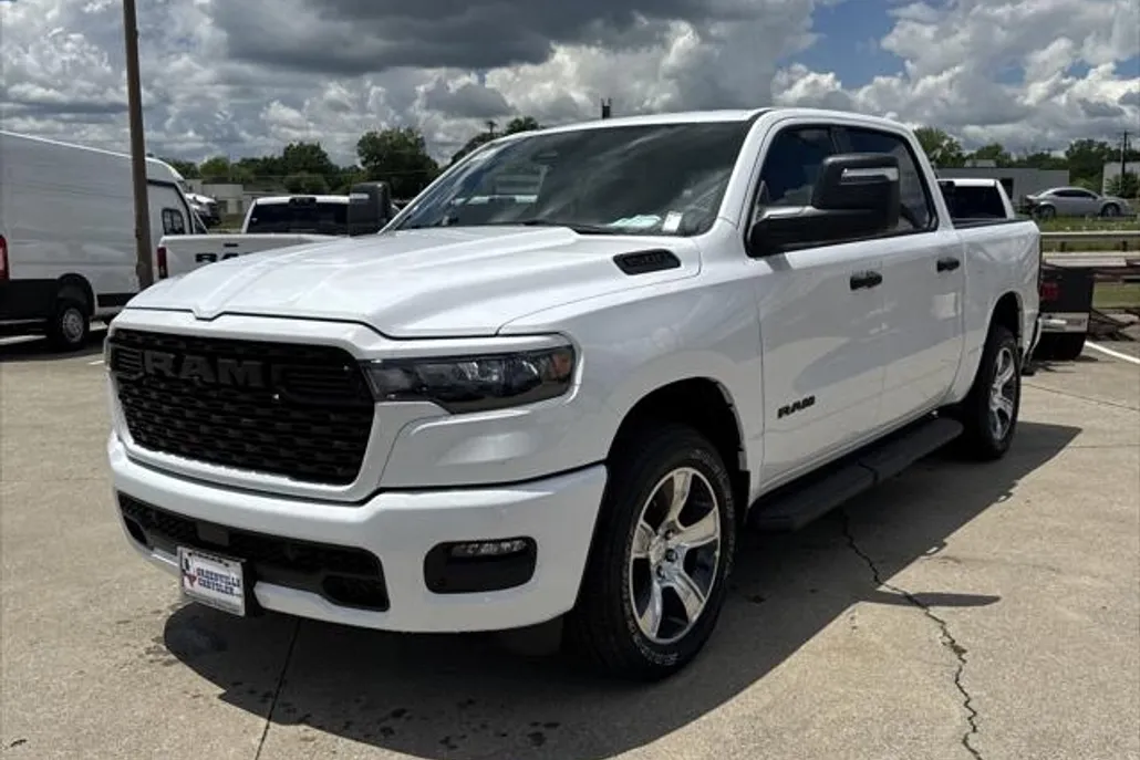 2025 Ram 1500 Tradesman photo 1