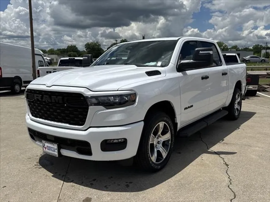 2025 Ram 1500 Tradesman photo 1