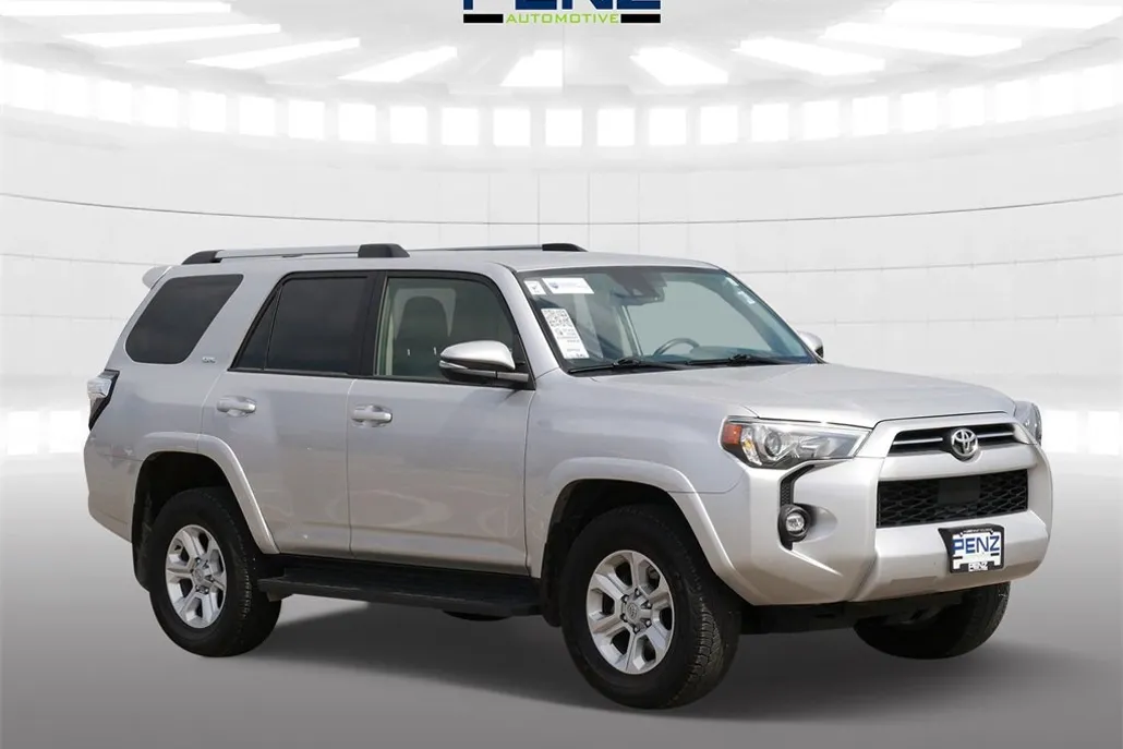 2024 Toyota 4Runner SR5 Premium photo 1