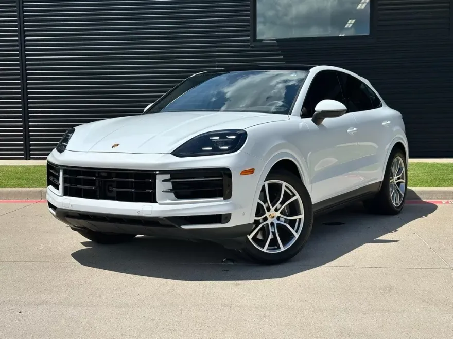 2024 Porsche Cayenne Coupe photo 1